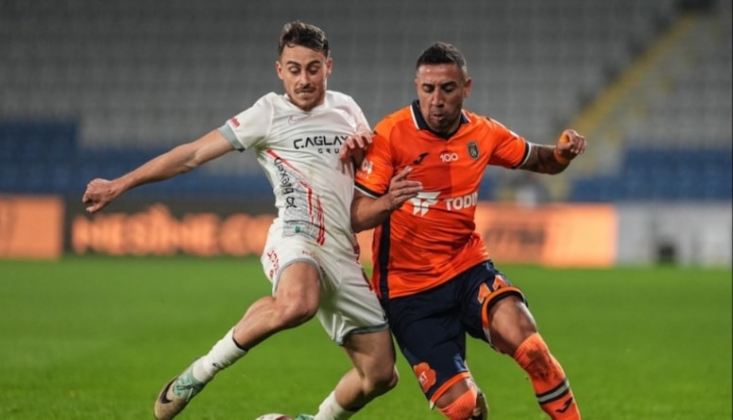 Başakşehir, Antalyaspor'u Son Dakikada Yıktı