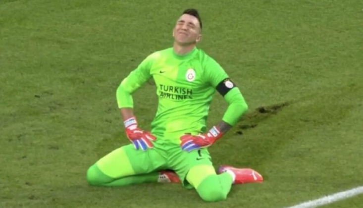 PSV - Galatasaray Maçında Fernando Muslera'dan 2 Büyük Hata