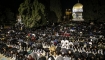  Siyonist İsrail’in Tüm Engellemelerine Rağmen Mescid-i Aksa’da 150 Bin Kişi Saf Tuttu