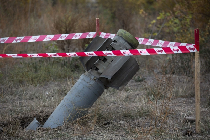 Azerbaycan'ın Terter Kentine Atılan Patlamamış Smerch Füzesi Etkisiz Hale Getirildi