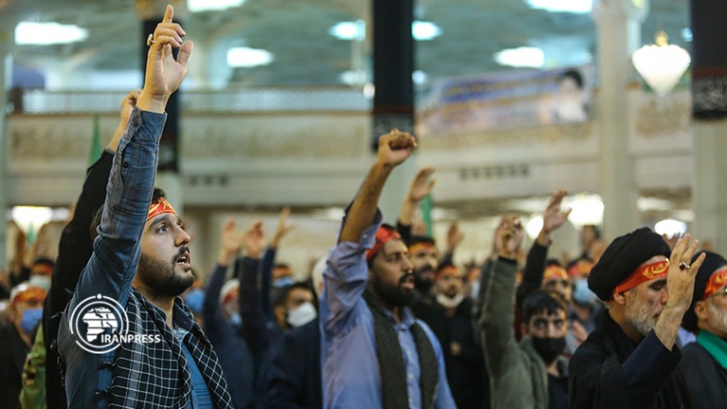 İran'nın Kum Kentinde Şehit Süleymani'yi Anma Töreni Düzenlendi
