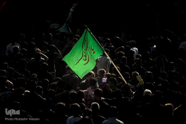 Keşmir'de İmam Hüseyin (a.s) İçin Matem Töreni