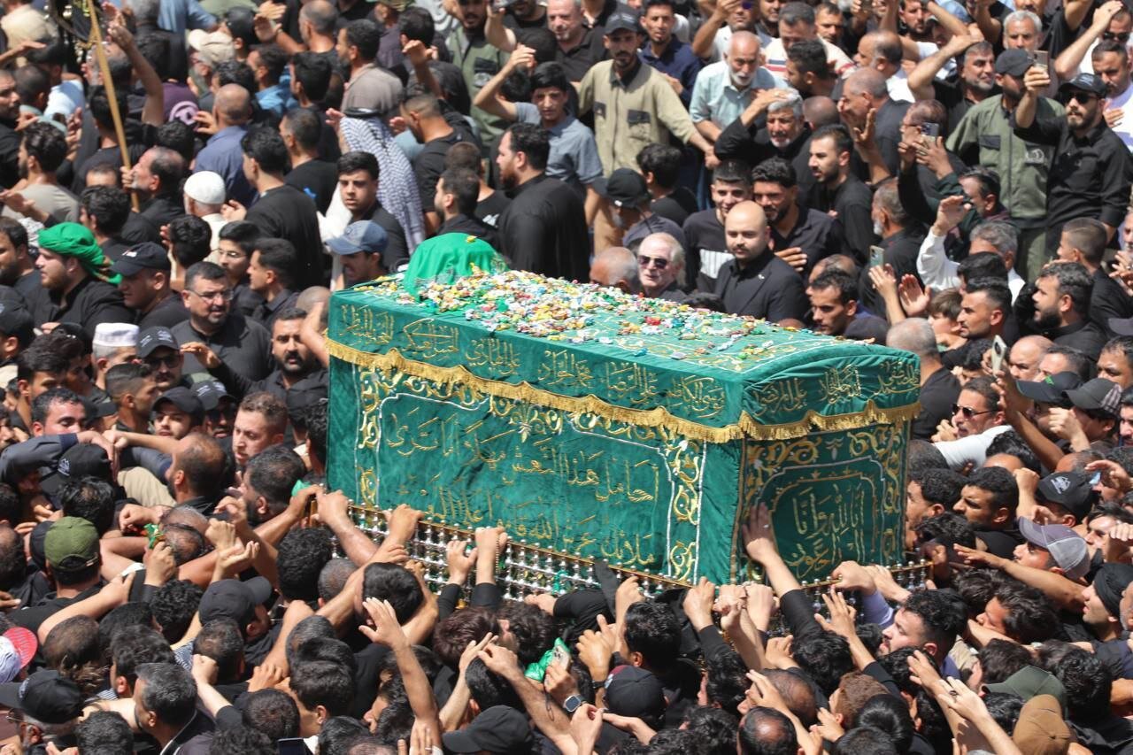 Kâzımeyn’de İmam Cevad (a.s) İçin Sembolik Cenaze Töreni