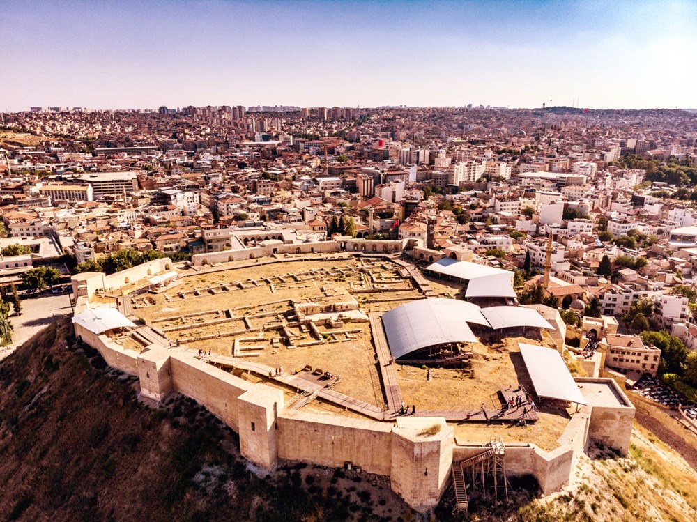 Gaziantep Kalesi'nin Altındaki Tüneller de Turizme Açılacak 