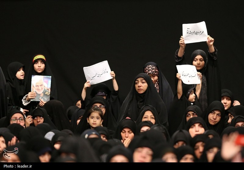 İmam Hamanei Tasua Gecesi Yas Merasimine Katıldı