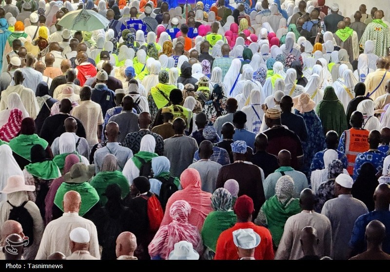 Hac Farizasını Yerine Getiren Müslümanlar, Mescid-i Haram'da