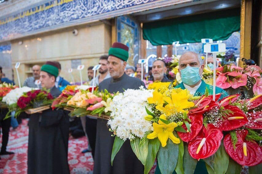 Hz. İmam Hüseyin (a.s) Türbesi Çiçeklerle Süslendi