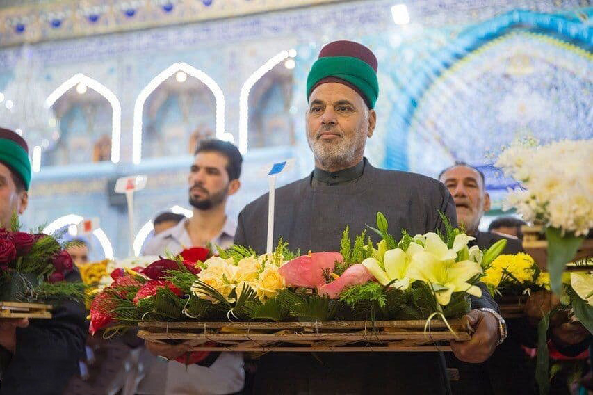 Hz. İmam Hüseyin (a.s) Türbesi Çiçeklerle Süslendi