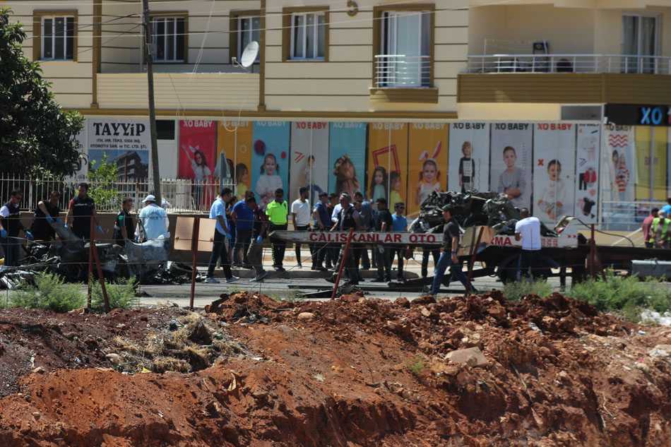 Hatay Reyhanlı'daki Patlamadan İlk Görüntüler