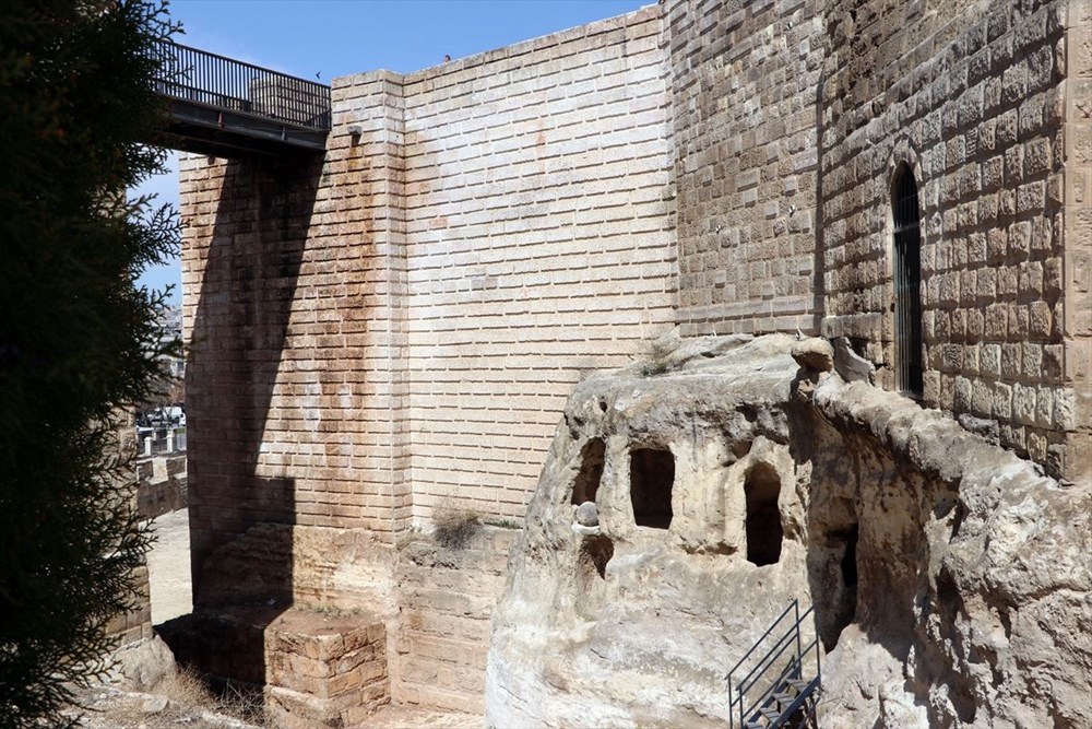 Gaziantep Kalesi'nin Altındaki Tüneller de Turizme Açılacak 