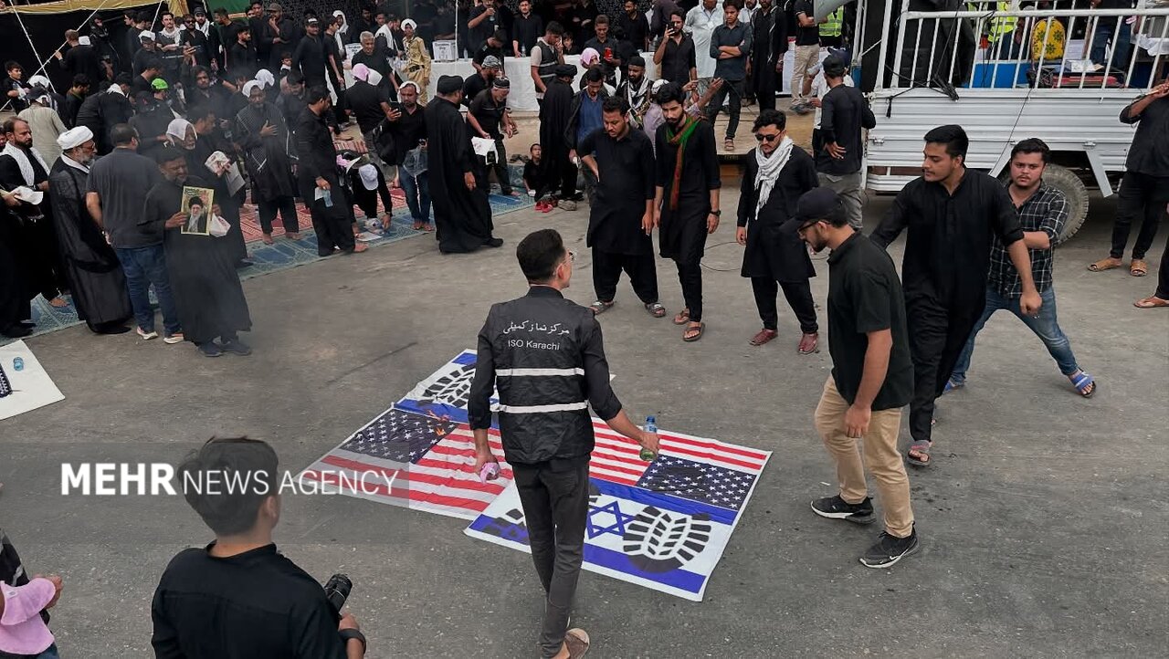 Pakistanlı Matemcilerden İmam Hamanei’ye Destek