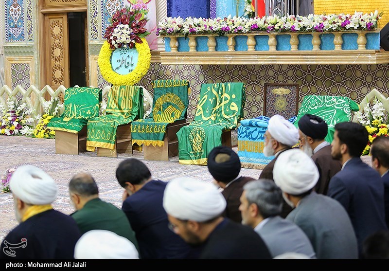 Hz. Fatıma-ı Masume'nin Türbesi, Doğum Gününde Çiçeklerle Süslendi