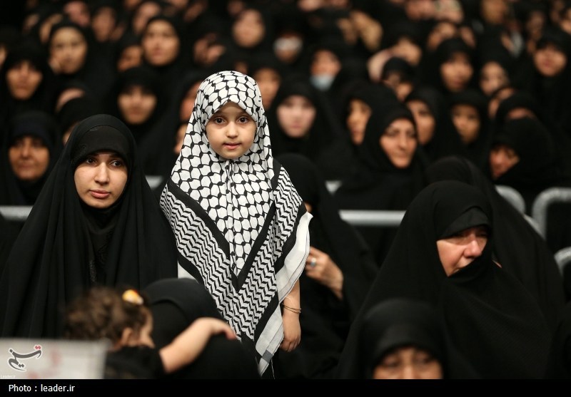 İmam Hamanei Tasua Gecesi Yas Merasimine Katıldı
