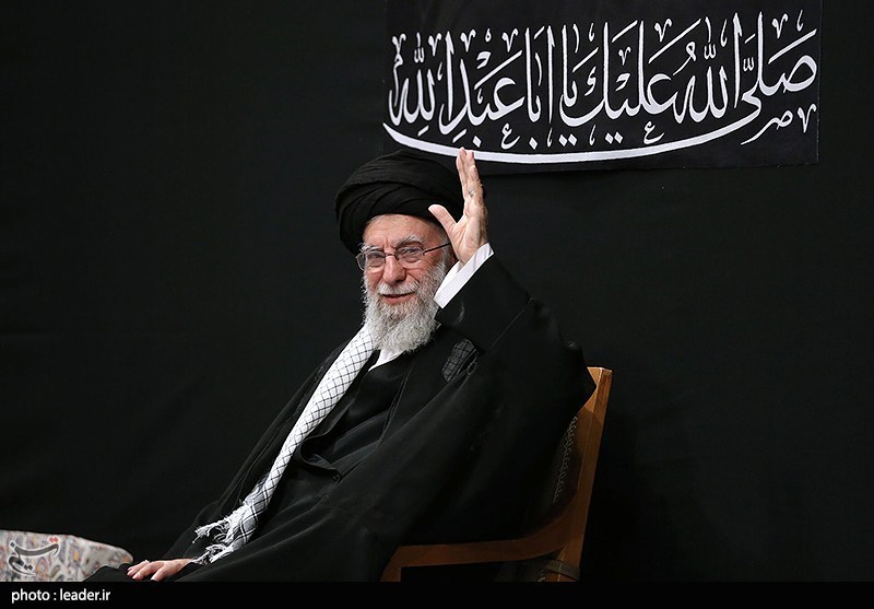 İmam Hamanei Tasua Gecesi Yas Merasimine Katıldı