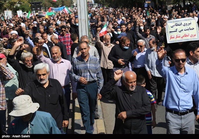 İran'ın Dört Bir Yanından İnkılaba Destek Yürüyüşleri